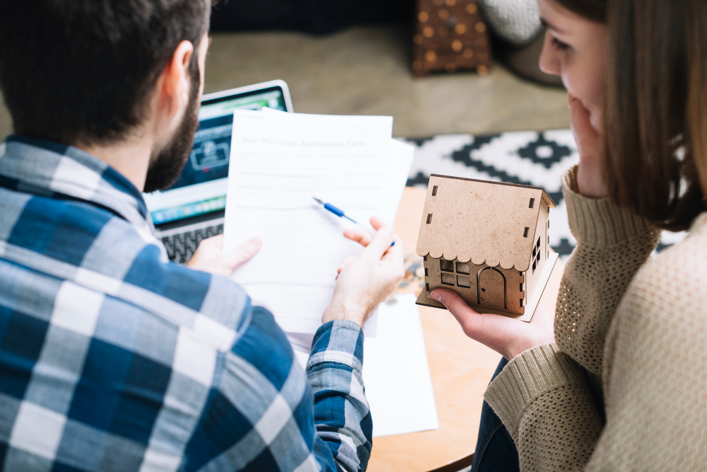 Renting vs Leasing a House in 2025: What You Need to Know