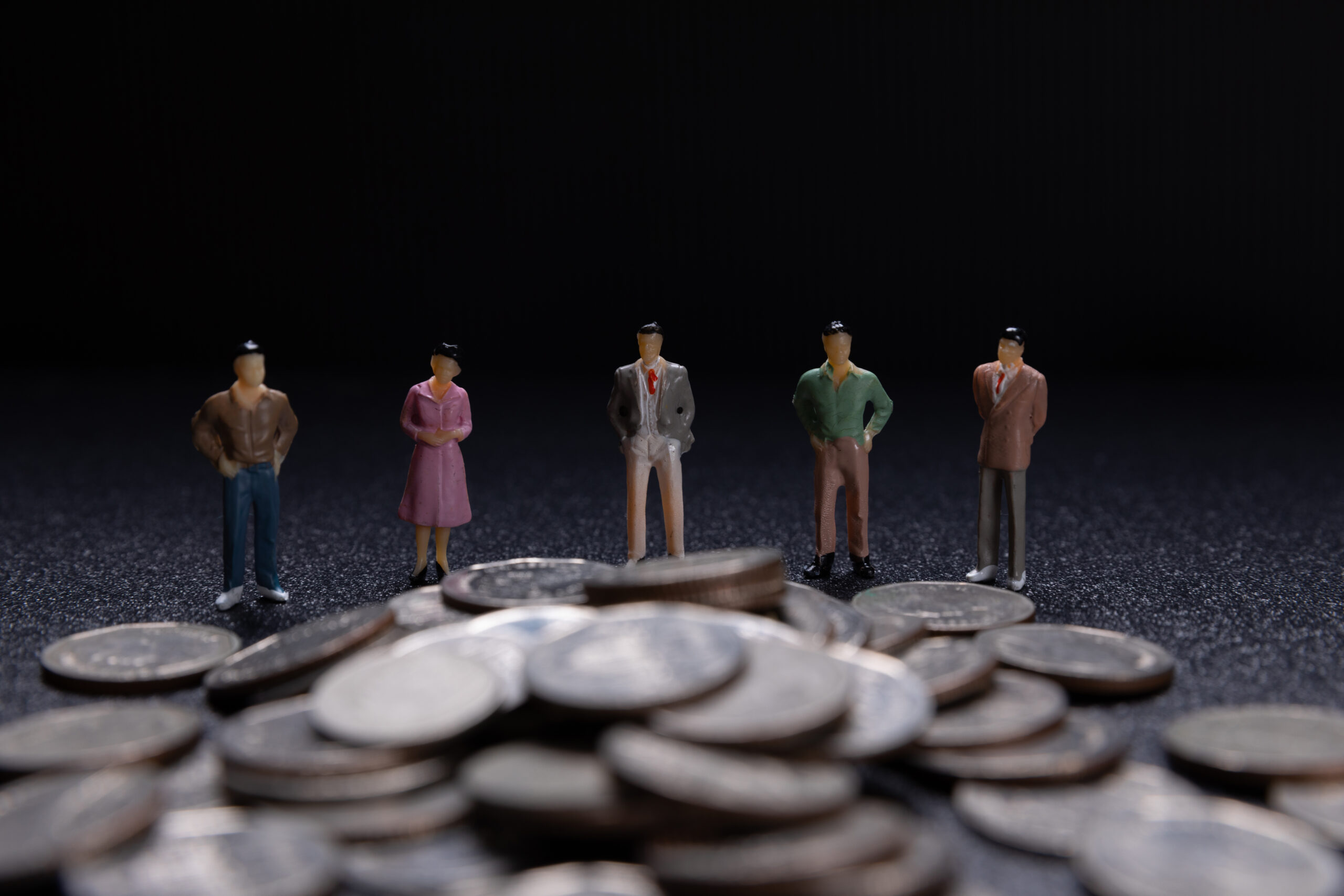 Master Personal Finance in 2025: Save, Invest, Grow